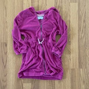 Old navy girls swim cover up. Size 8.